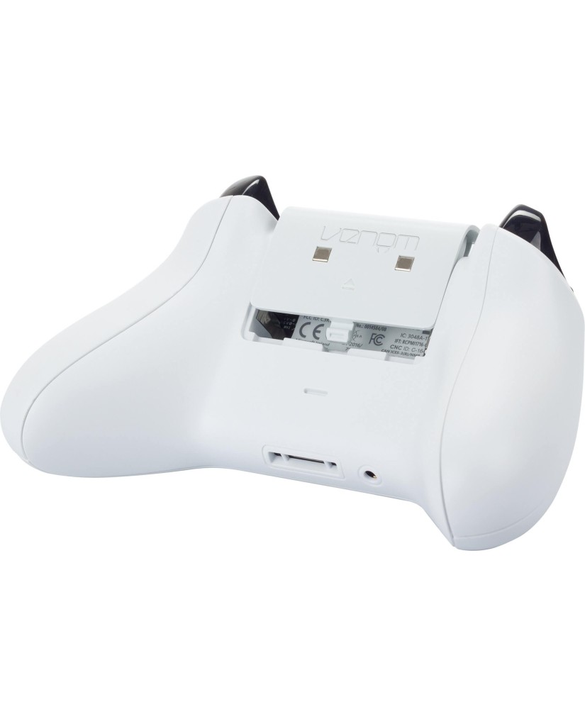 VENOM TWIN CHARGE DOCKING STATION - ΒΑΣΗ ΣΤΗΡΙΞΗΣ & ΦΟΡΤΙΣΗΣ ΧΕΙΡΙΣΤΗΡΙΩΝ XBOX ONE ΜΕ LED ΠΕΡΙΛΑΜΒΑΝΕΙ 2 ΕΠΑΝΑΦΟΡΤΙΖΟΜΕΝΕΣ ΜΠΑΤΑΡΙΕΣ – ΛΕΥΚΟ